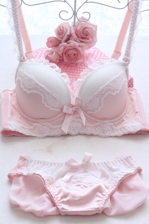 Women's pink Full Coverage Bra and Hipster panty Lingerie Set