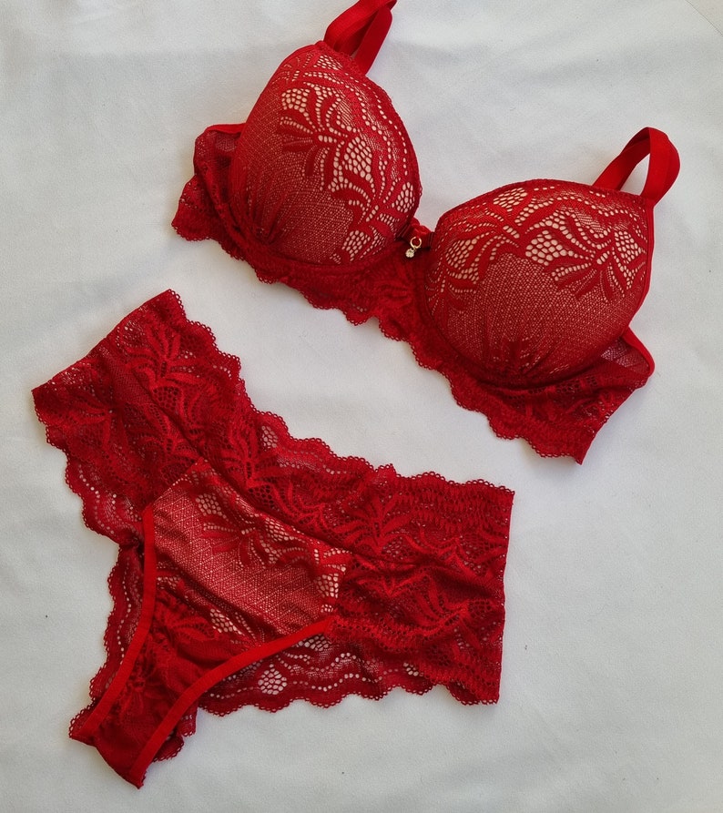 Perfect beautiful Lace Floral Lingerie Combo Set : Brazilian Cut Bra set (3 pair)